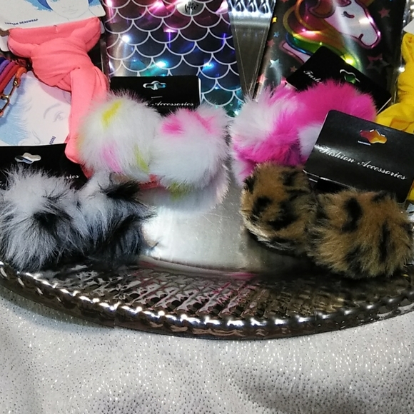 🦄NWT 6 PIECE HAIR ACCESSORIES SET W/MERMAID OR 🦄 - Picture 3 of 8